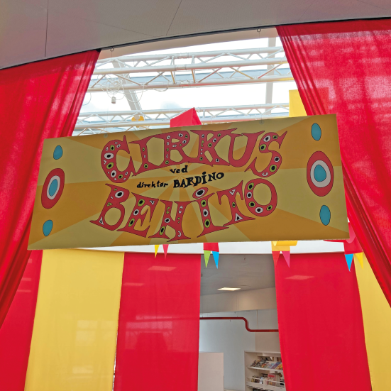 Billede af Cirkus Benito på børnebiblioteket i Hjørring